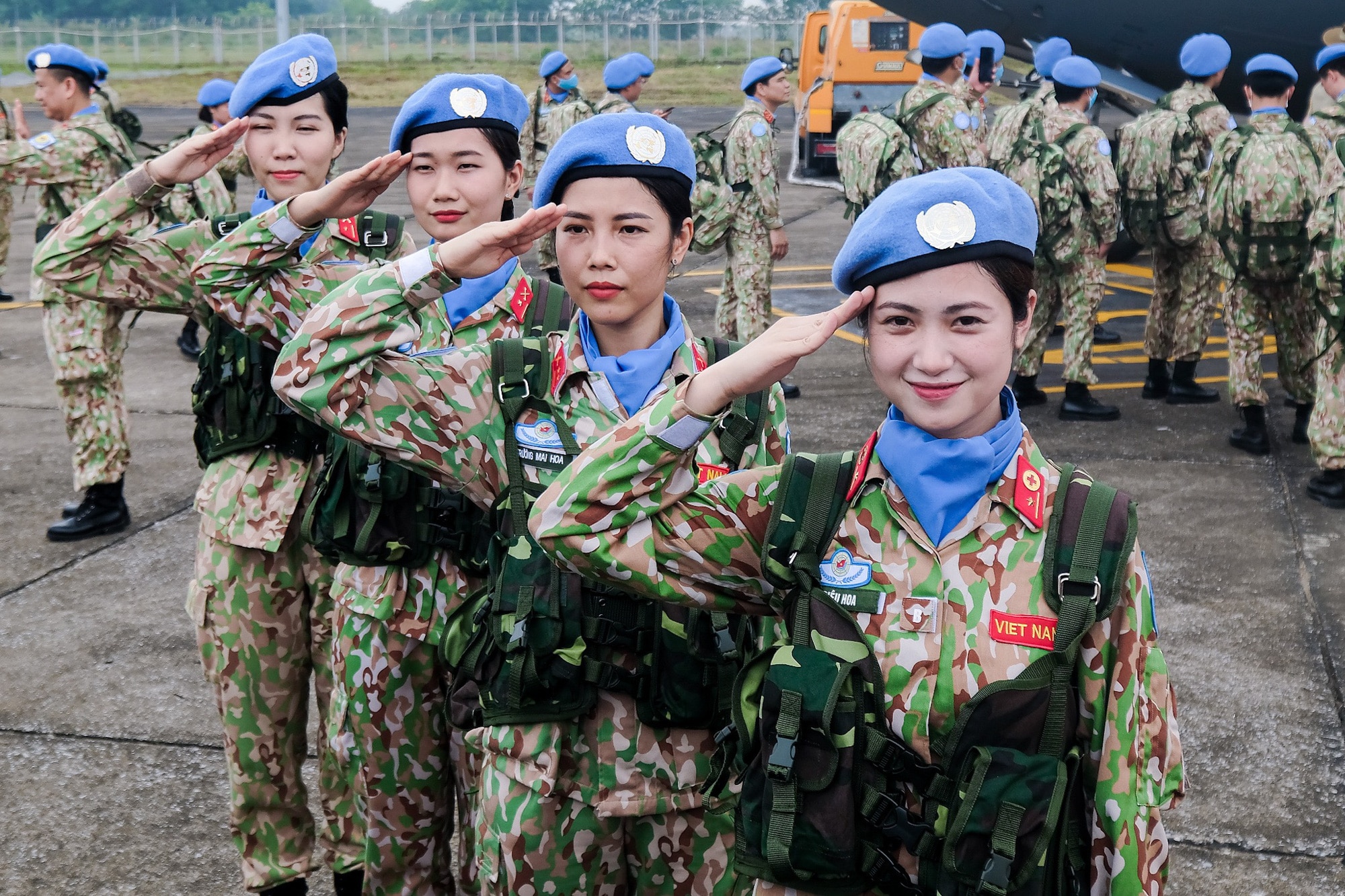Lực lượng nữ quân nhân gìn giữ hòa bình (Bộ Quốc phòng) tham gia nhiệm vụ quốc tế - Ảnh: NAM TRẦN