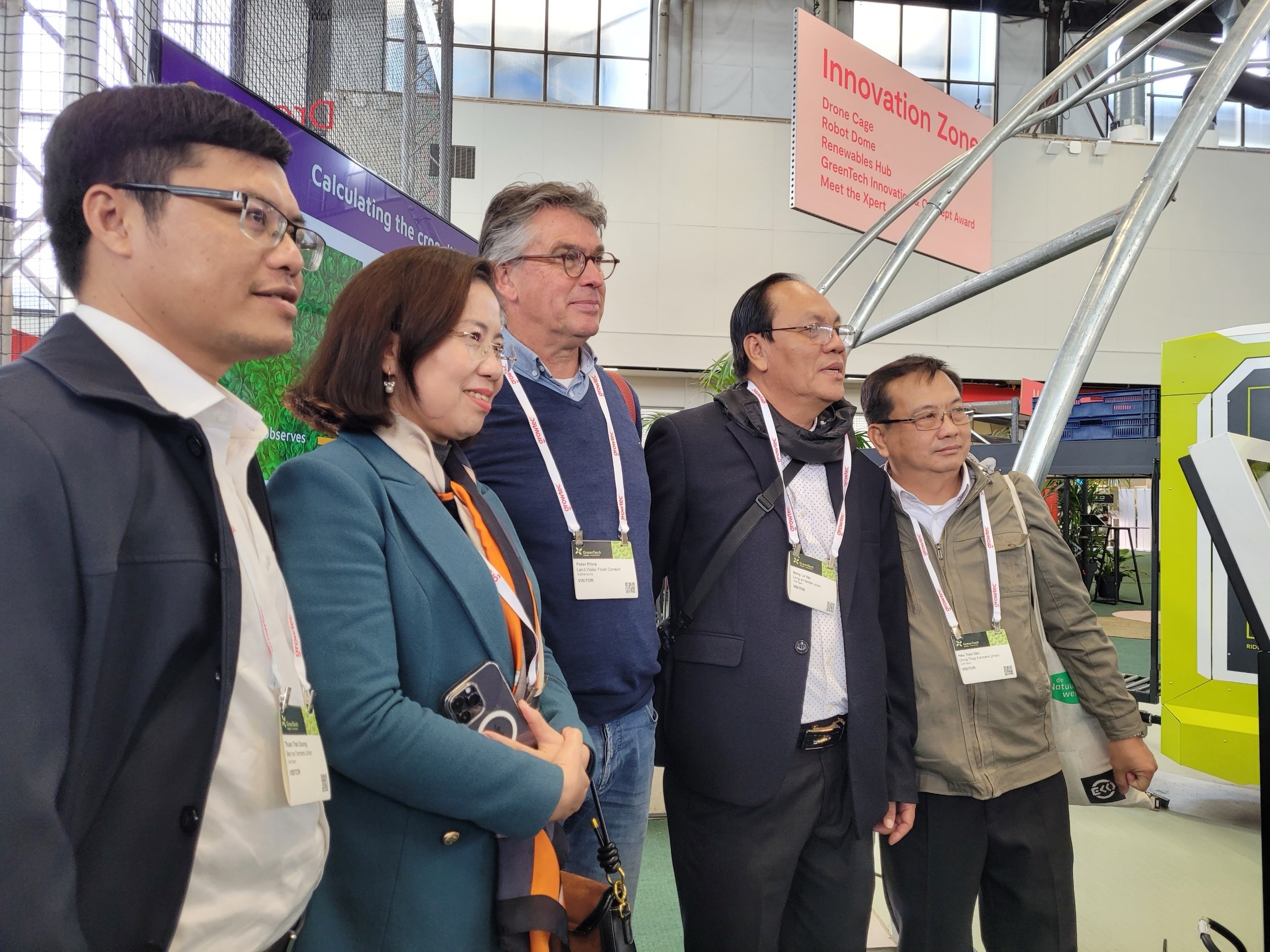 Đoàn công tác Trung ương Hội Nông dân Việt Nam thăm Triển lãm Công nghệ GreenTech tại Hà Lan- Ảnh 2.