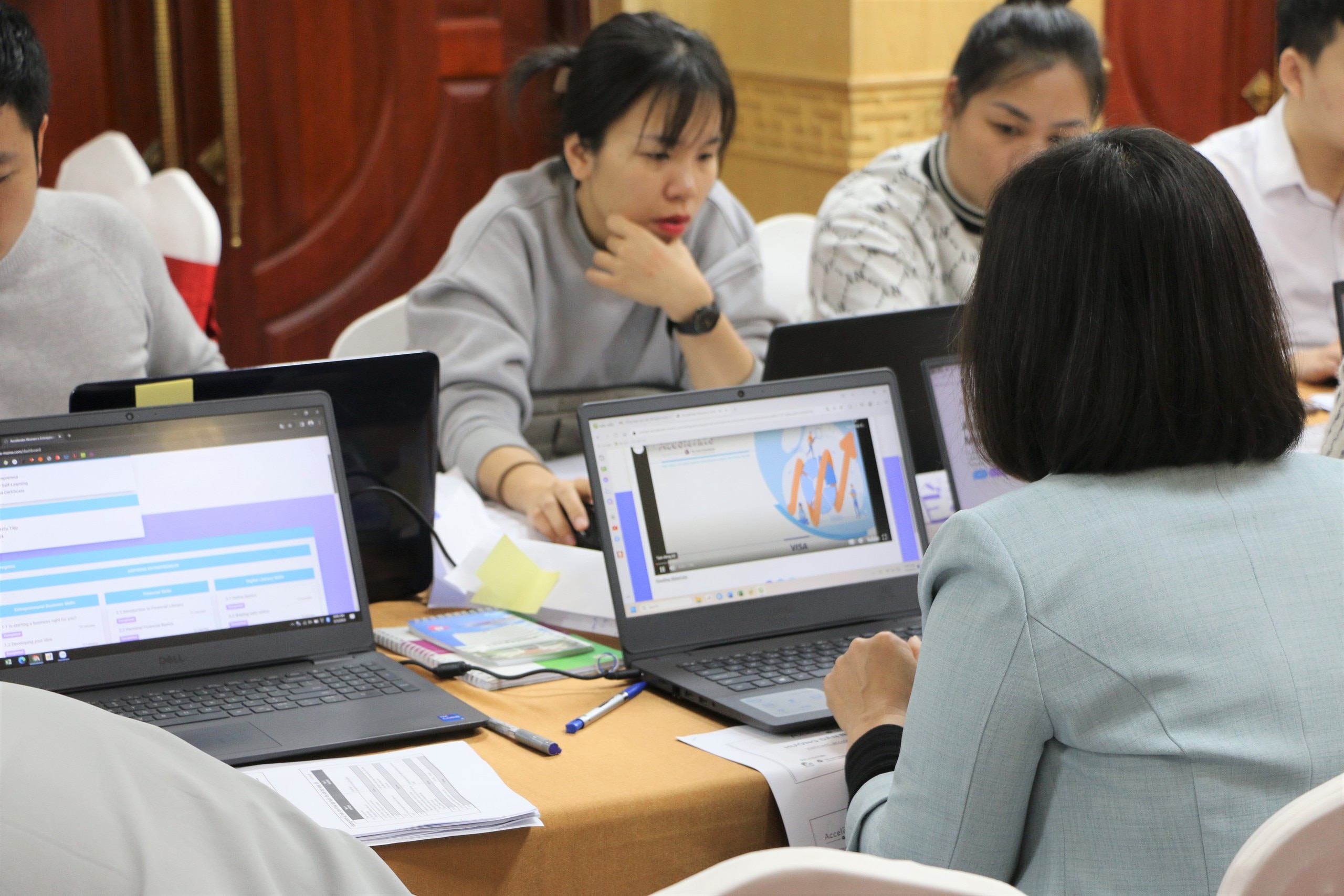 Nâng cao năng lực cho các doanh nghiệp do phụ nữ làm chủ tại Việt Nam- Ảnh 2.