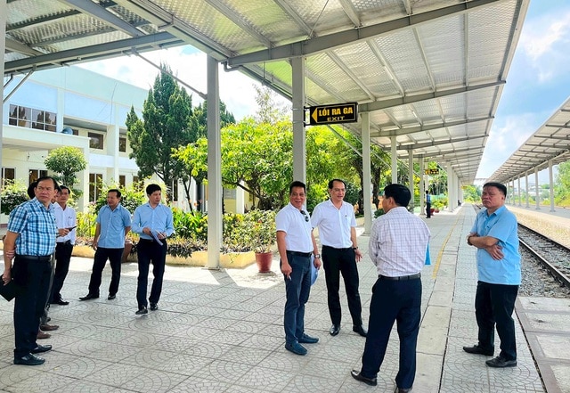 Quảng Nam đẩy mạnh triển khai phát triển du lịch đường sắt - Ảnh 2.