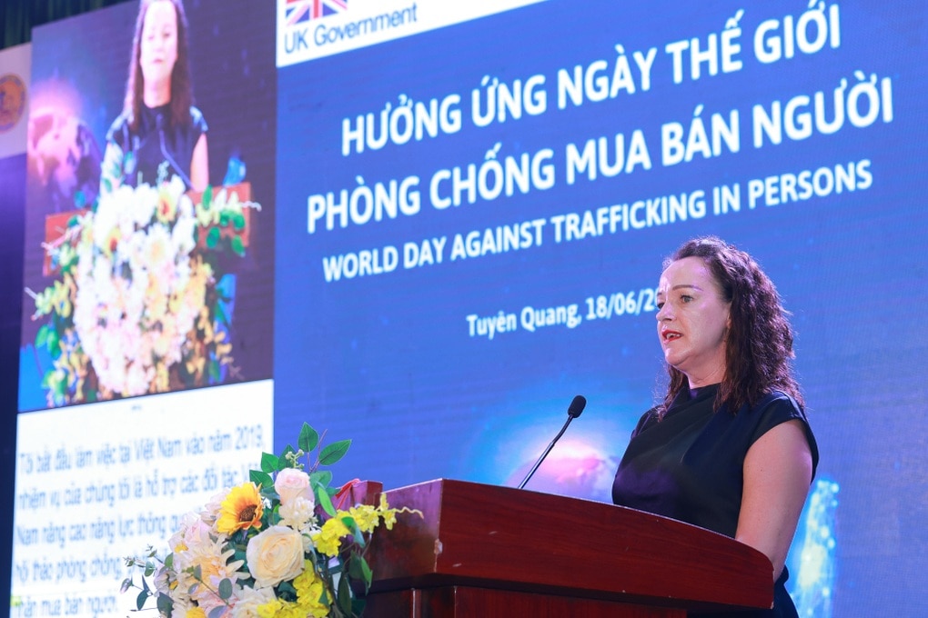 Hoa hậu Hhen Niê đồng hành vì trẻ em trong cuộc chiến chống mua bán người - 2