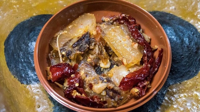 Những món ăn đậm nét truyền thống từ phô mai, ớt xanh, gạo đỏ của Bhutan- Ảnh 3.