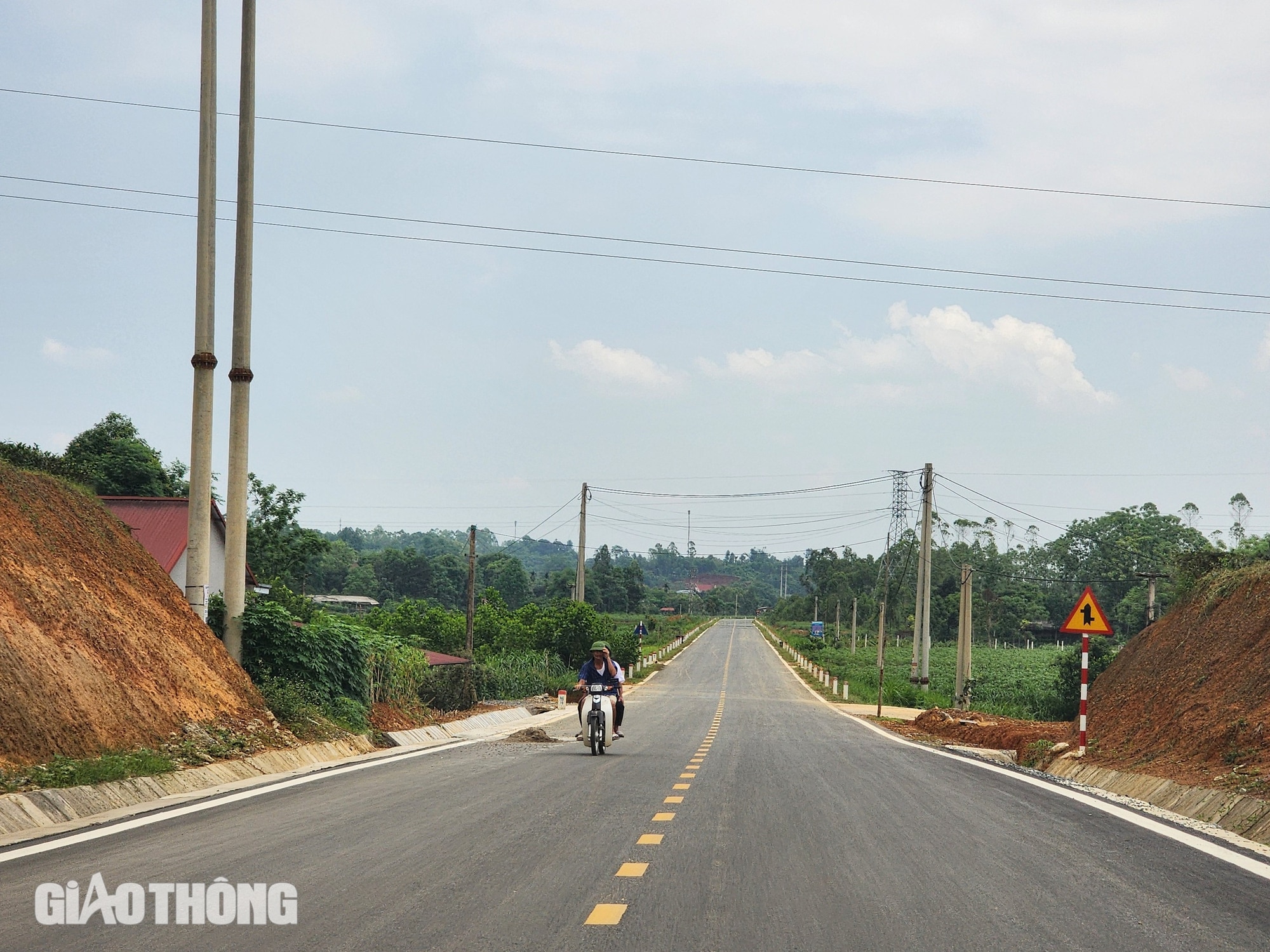 Toàn cảnh tuyến giao thông liên vùng hơn 2.000 tỷ nối Phú Thọ và Yên Bái- Ảnh 4.