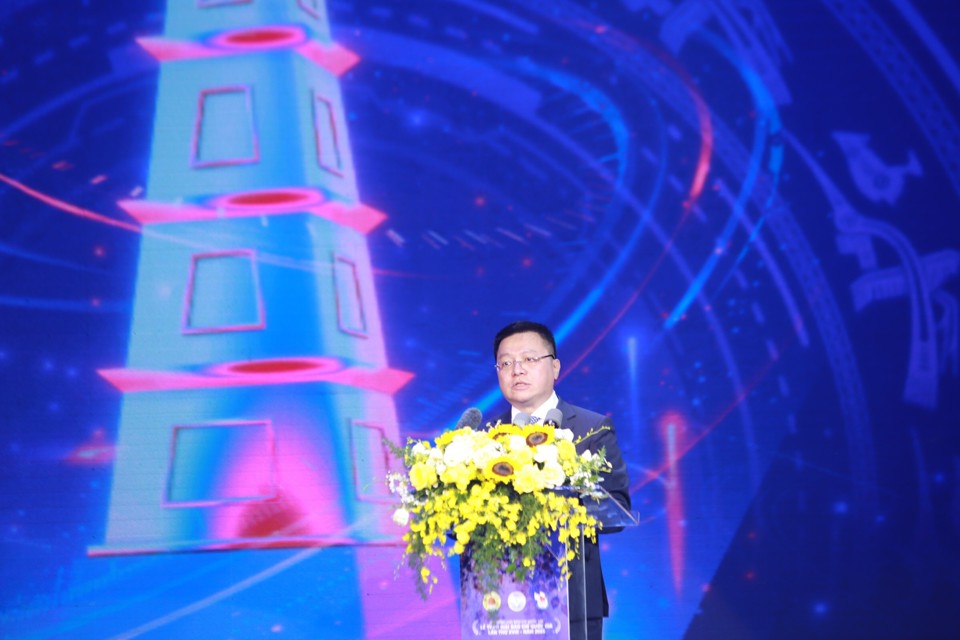 Chủ tịch Hội Nhà báo Việt Nam Lê Quốc Minh phát biểu tại lễ trao Giải
