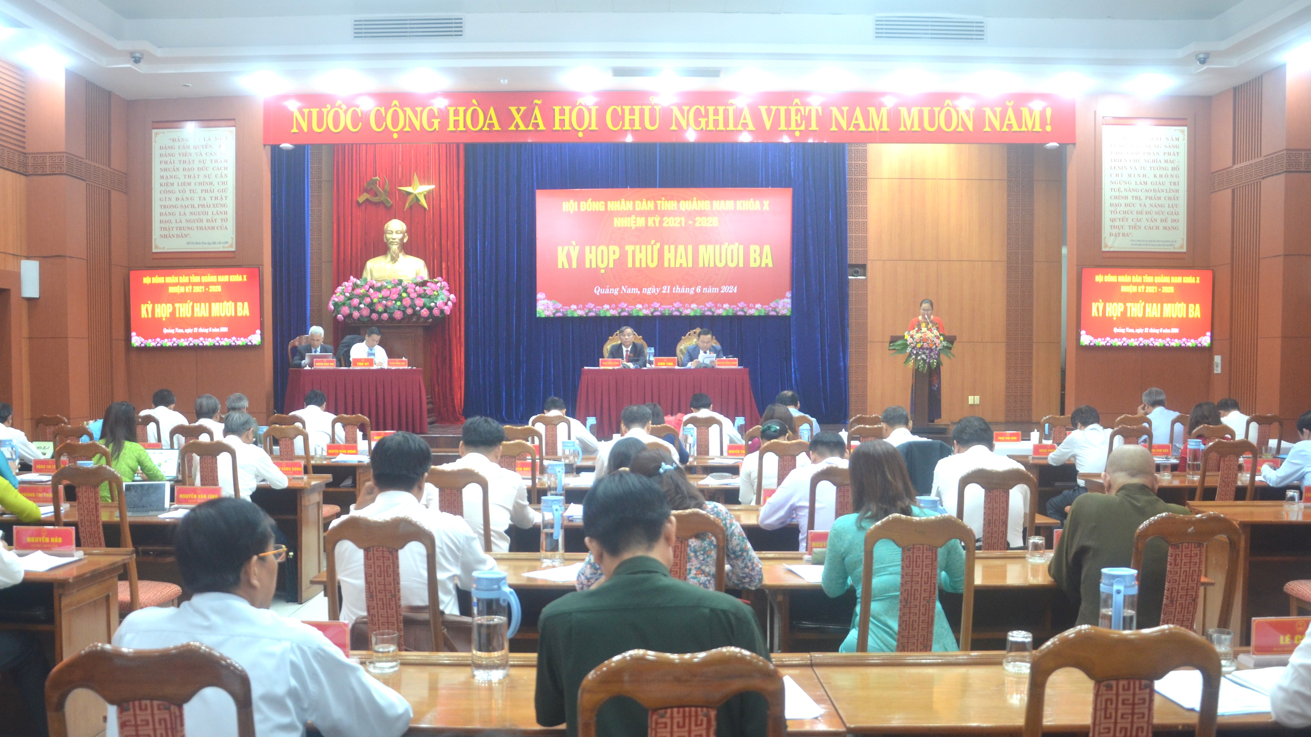 Sự kiện - Quảng Nam bầu Chủ tịch và 2 Phó chủ tịch UBND tỉnh (Hình 2).