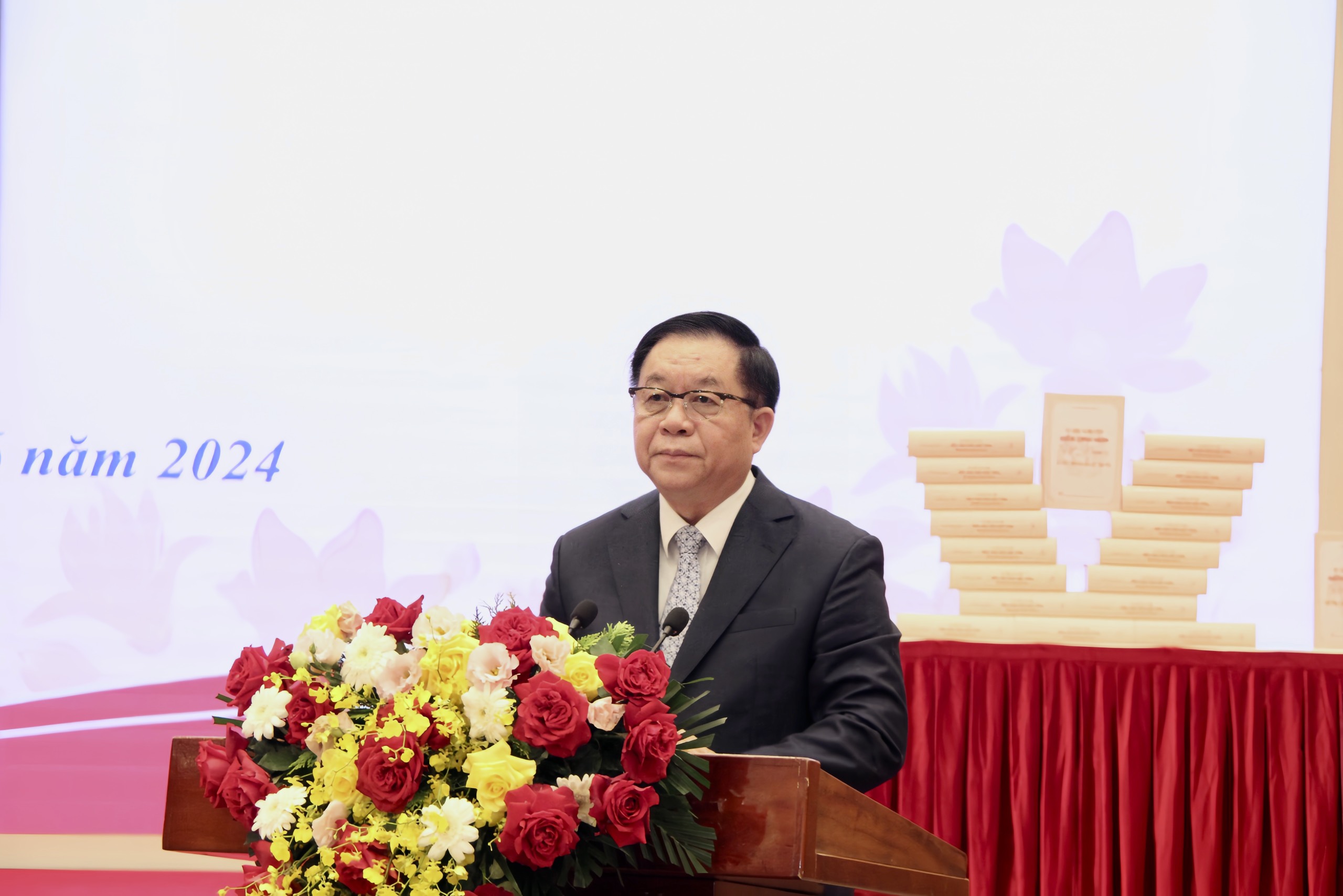 Trưởng Ban Tuyên giáo Trung ương Nguyễn Trọng Nghĩa phát biểu tại buổi lễ