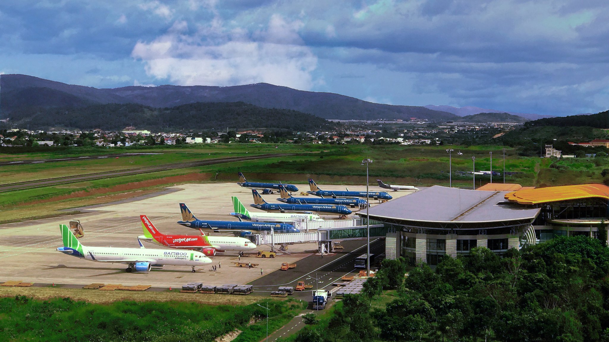Sân bay đầu tiên vùng Tây Nguyên trở thành cảng hàng không quốc tế- Ảnh 6.