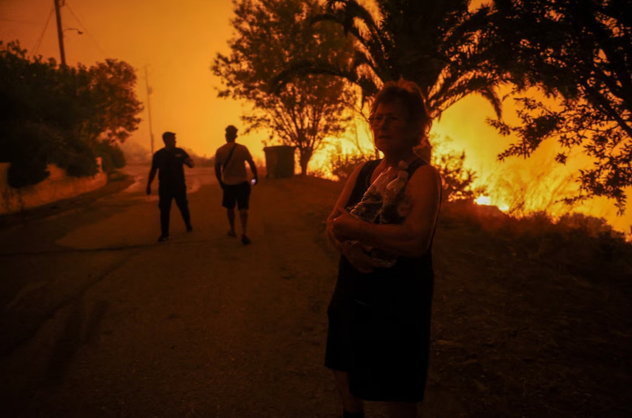 Thế giới - Cháy rừng ở Hy Lạp: Cứ 10 phút lại có một đám cháy mới (Hình 2).