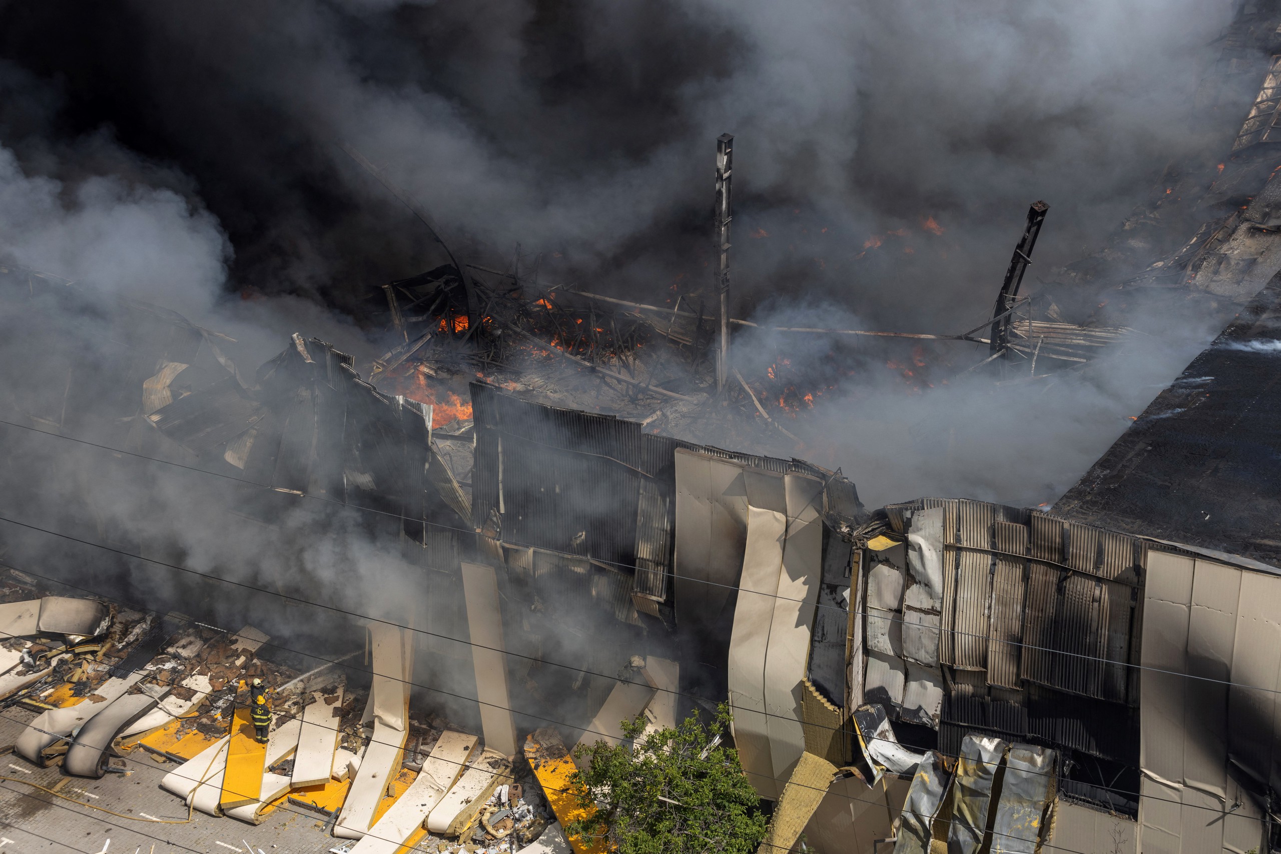 Chiến sự Ukraine ngày 852: Nhà kho Odessa cháy lớn, EU 'lách luật' để hỗ trợ Kyiv?- Ảnh 2.
