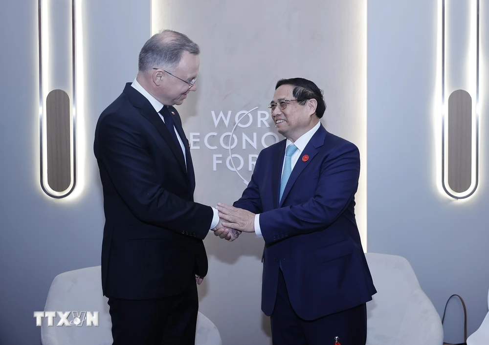 Thủ tướng Phạm Minh Chính gặp Tổng thống Ba Lan Andrzej Sebastian Duda. Ảnh: Dương Giang/TTXVN