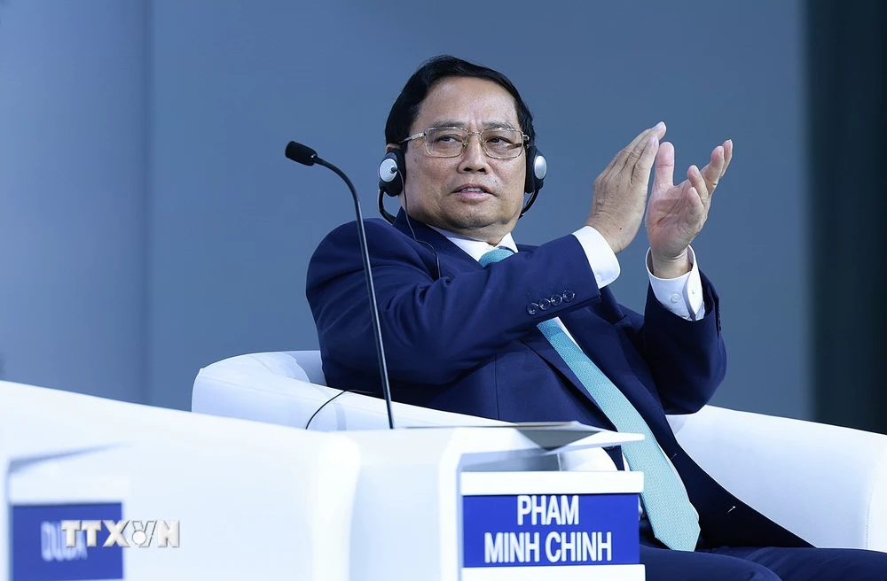 Thủ tướng Phạm Minh Chính tham dự Phiên toàn thể Hội nghị thường niên các nhà tiên phong lần thứ 15 của WEF. Ảnh: Dương Giang/TTXVN