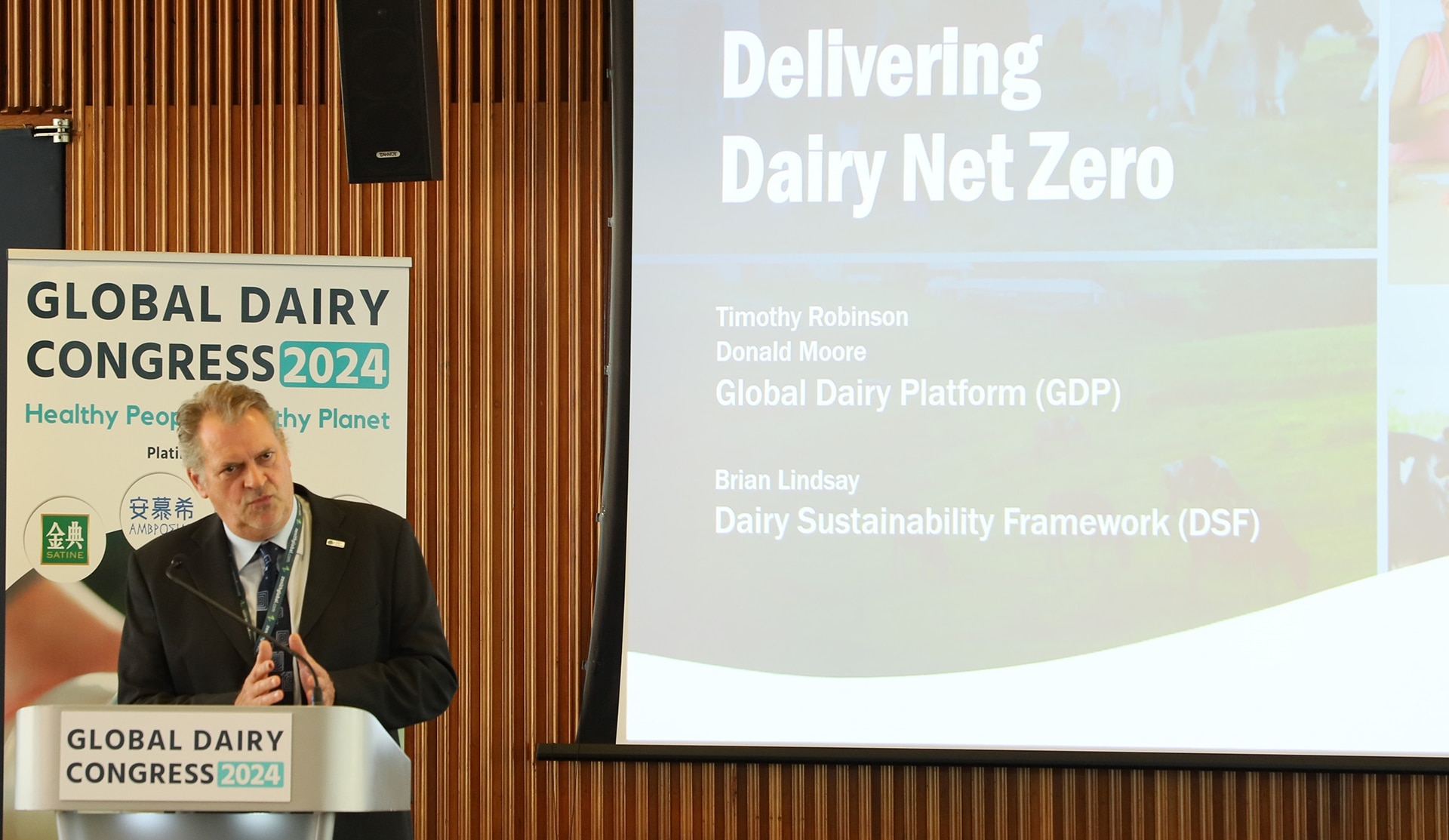 Vinamilk tham luận về chiến lược đổi mới và Net Zero tại hội nghị sữa toàn cầu- Ảnh 5.