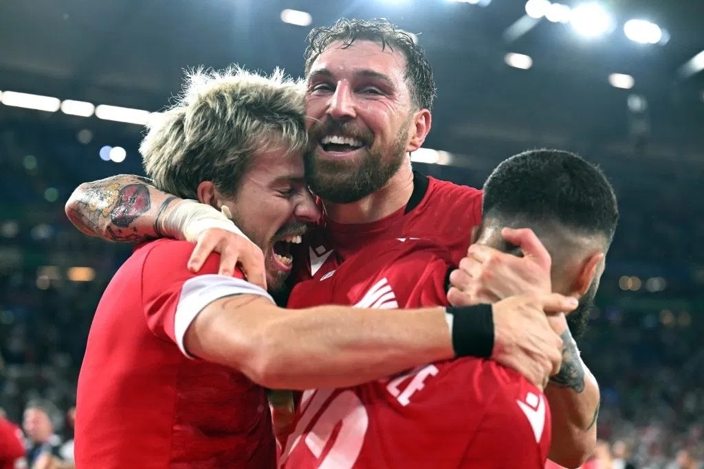 EURO 2024 sau vòng bảng: Anh, Pháp mất giá và ấn tượng Áo, Georgia