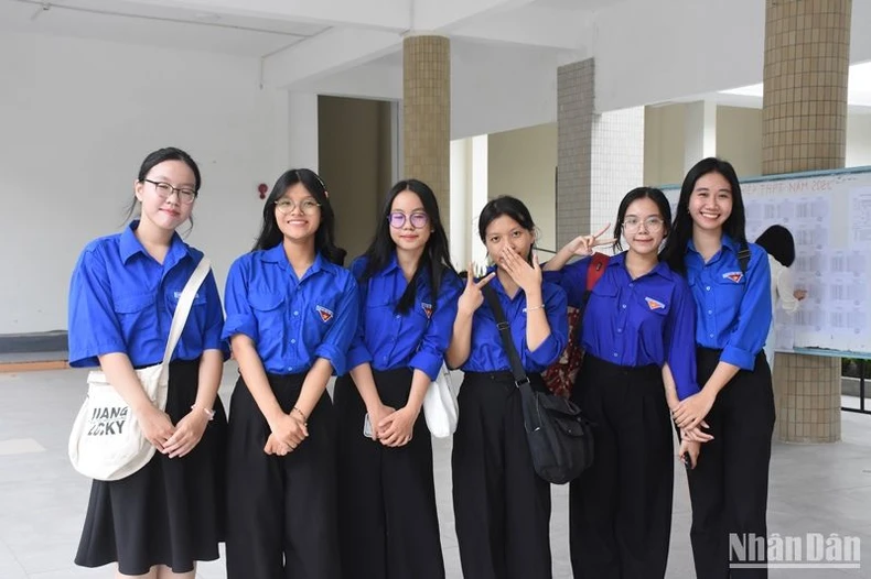 Hơn 13.500 thí sinh tại Đà Nẵng đến điểm thi làm thủ tục, học quy chế thi ảnh 9