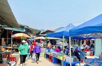 Chợ phiên Cao Sơn (ảnh: Như Ngọc)