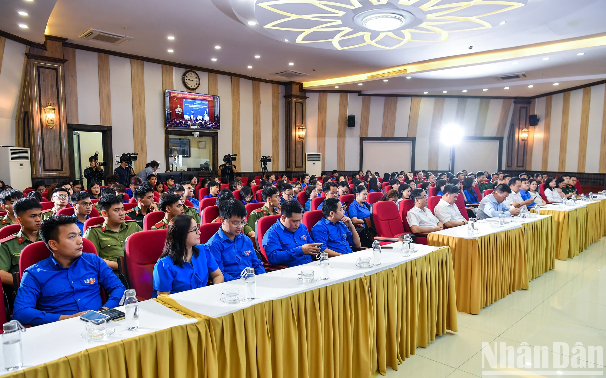 [Ảnh] Tọa đàm “Xây dựng hình mẫu thanh niên các cơ quan báo chí ở Trung ương trong thời kỳ mới” ảnh 1