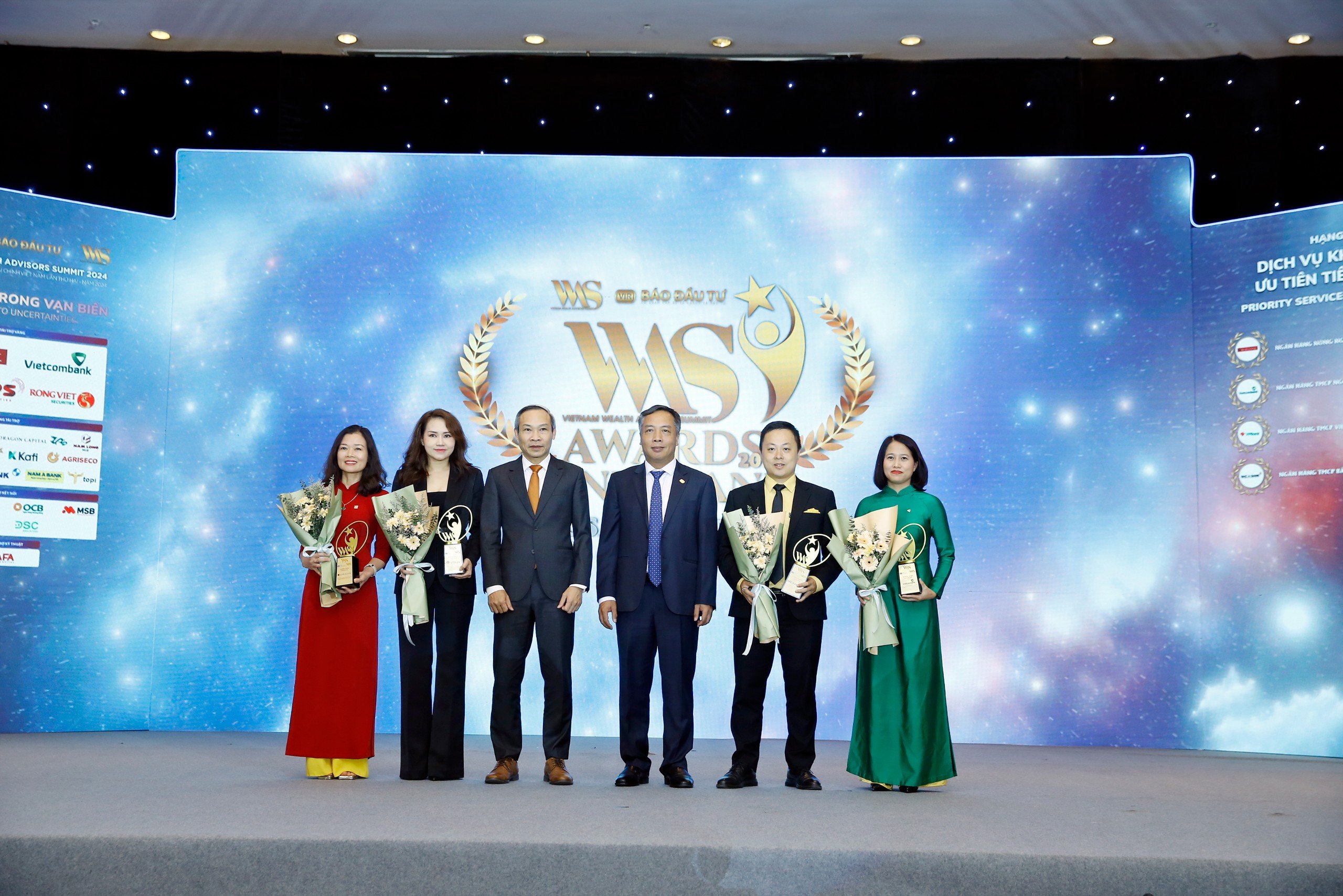 Vietcombank: Tiếp tục được vinh danh “sản phẩm công nghệ và chuyển đổi số tiêu biểu 2024” 