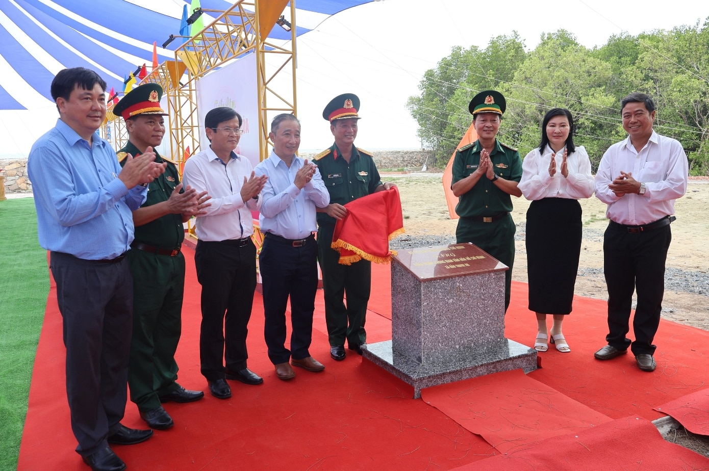 khanh thanh cong trinh khong gian van hoa ho chi minh va duong co to quoc hinh 1