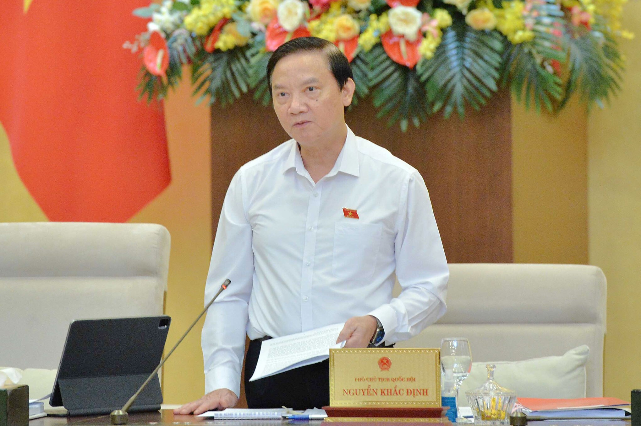 Cho ý kiến 2 dự thảo Nghị quyết của Quốc hội về thí điểm một số chính sách đặc thù phát triển tỉnh Nghệ An và thành phố Đà Nẵng