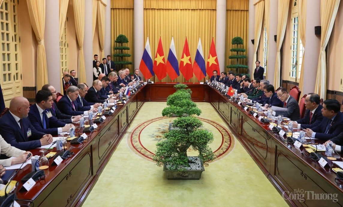 Chuyên gia quốc tế nói gì về kết quả chuyến thăm Việt Nam của Tổng thống Putin?