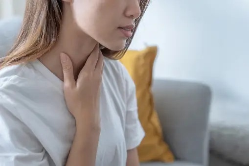 Đau họng rất phổ biến, nhưng đau thế nào thì có thể là ung thư?- Ảnh 1.