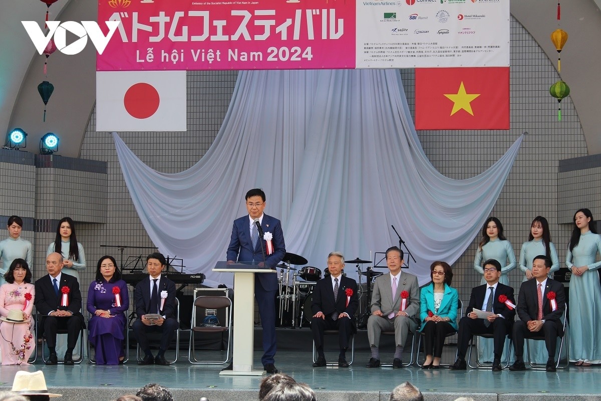 Đại sứ Việt Nam tại Nhật Bản - ông Phạm Quang Hiệu phát biểu tại lễ hội.