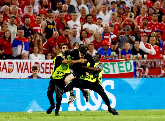 Euro 2024: Đan Mạch vào vòng 1/8 sau trận hòa không bàn thắng- Ảnh 5.