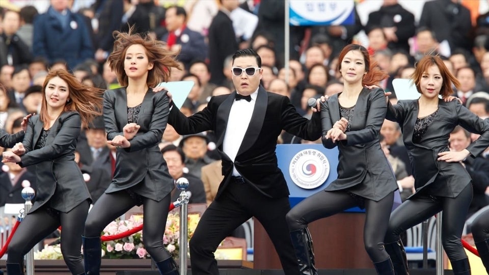 Gangnam Style mở đường cho Blackpink, thay đổi cuộc đời gã tâm thần Psy - 2
