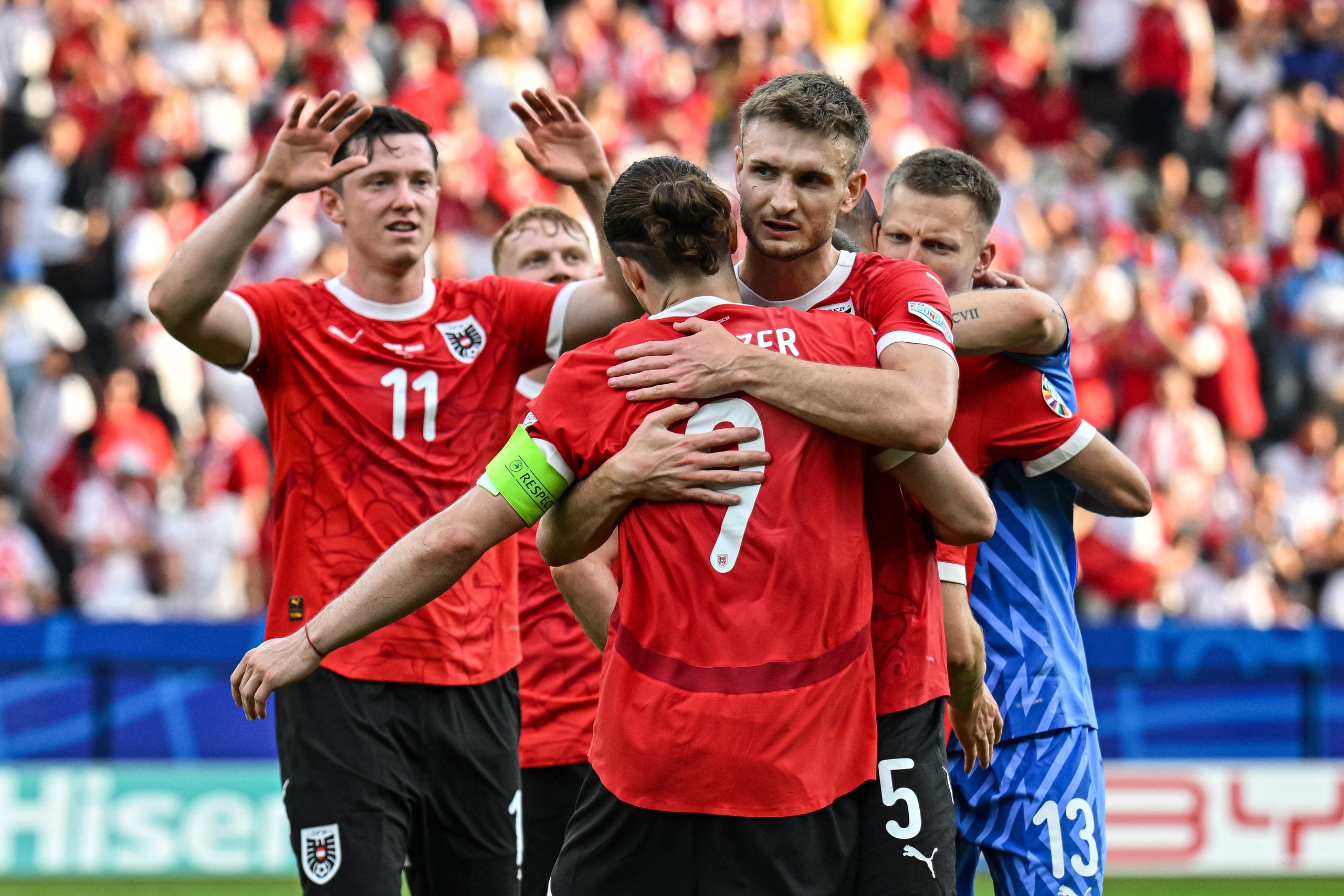 HLV Áo tự tin thắng Hà Lan, HLV Ba Lan nói sự thật cay đắng về Lewandowski- Ảnh 1.