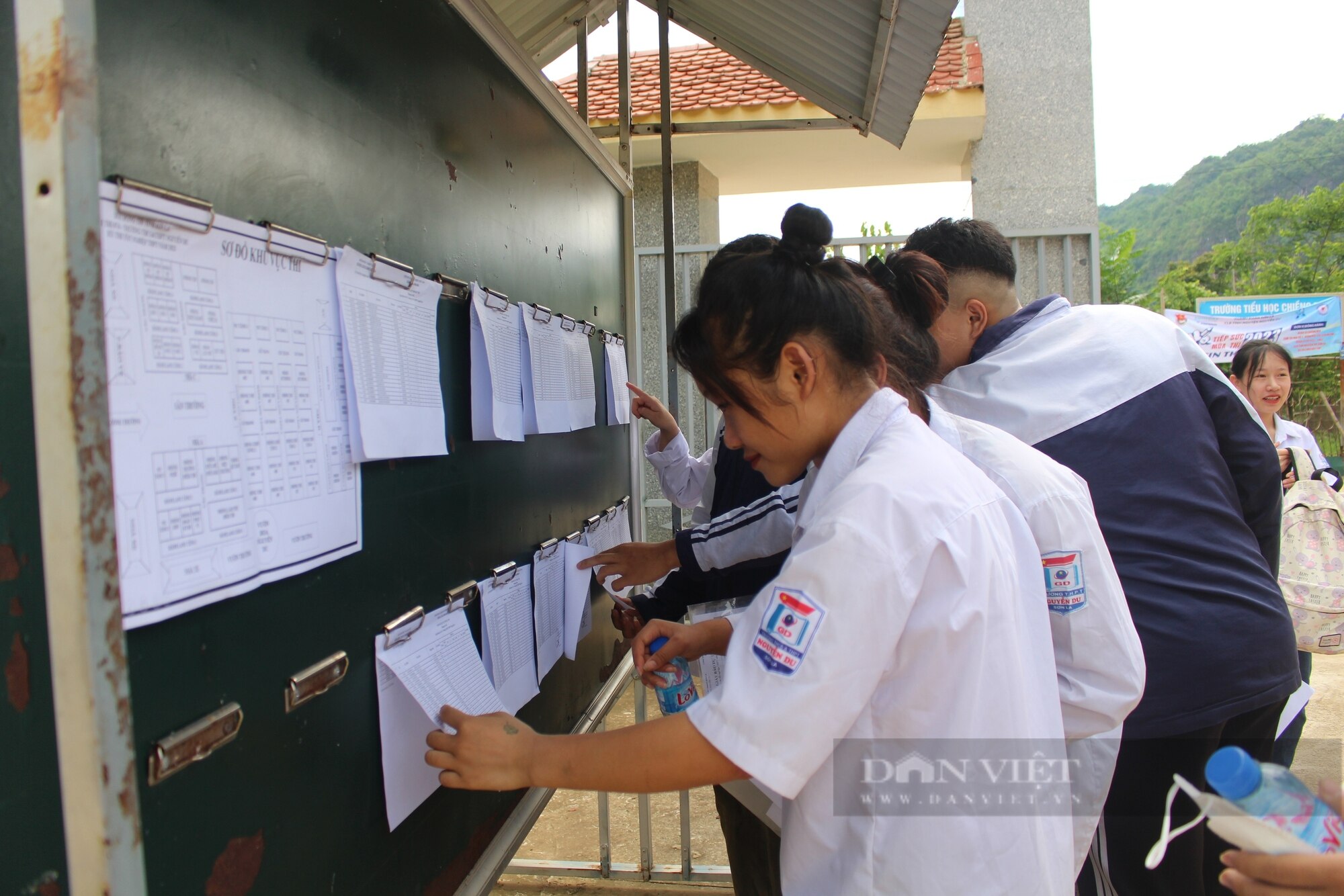 Hàng chục thí sinh ở Sơn La được miễn tất cả các bài thi tốt nghiệp THPT năm 2024- Ảnh 1.
