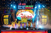 Lễ hội "Sóng nước Tam Giang" được tổ chức tại huyện Quảng Điền