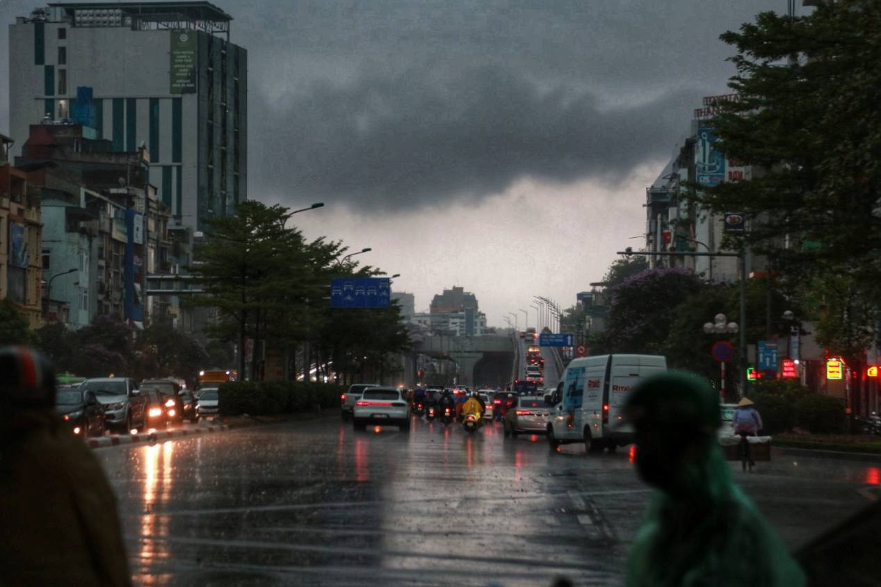 Chuyên gia thời tiết dự báo mùa mưa bão năm 2024 sẽ cực đoan và khốc liệt, cụ thể như thế nào?- Ảnh 2.