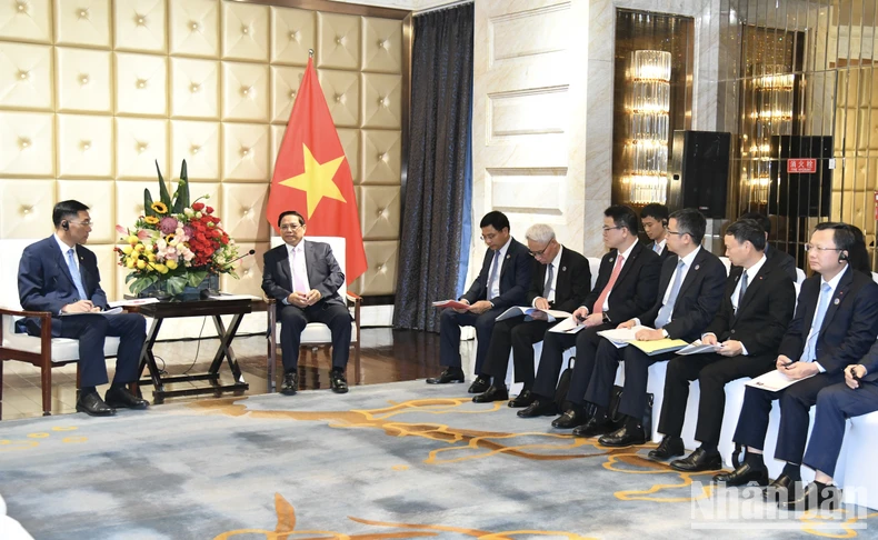 Mong muốn các tập đoàn, doanh nghiệp lớn Trung Quốc hợp tác phát triển hạ tầng chiến lược tại Việt Nam ảnh 1