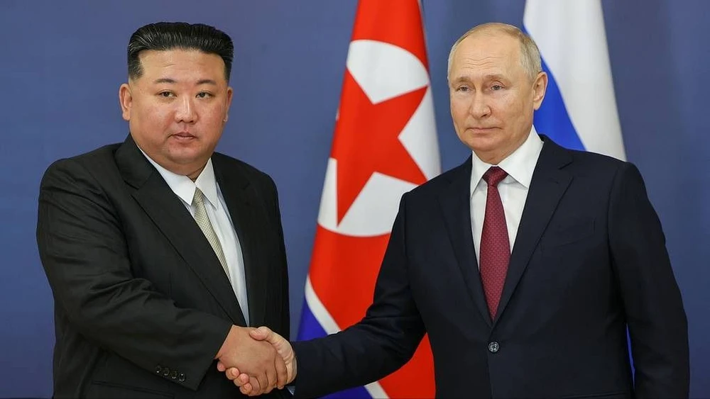 Tổng thống Nga Vladimir Putin tiếp nhà lãnh đạo Triều Tiên Kim Jong Un tại vùng Viễn Đông Nga tháng 9-2023. Ảnh: TASS