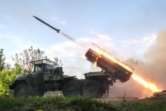 Thế giới - Nga vượt qua tuyến phòng thủ Ukraine, tiến sâu vào Karlovka, giao tranh ác liệt