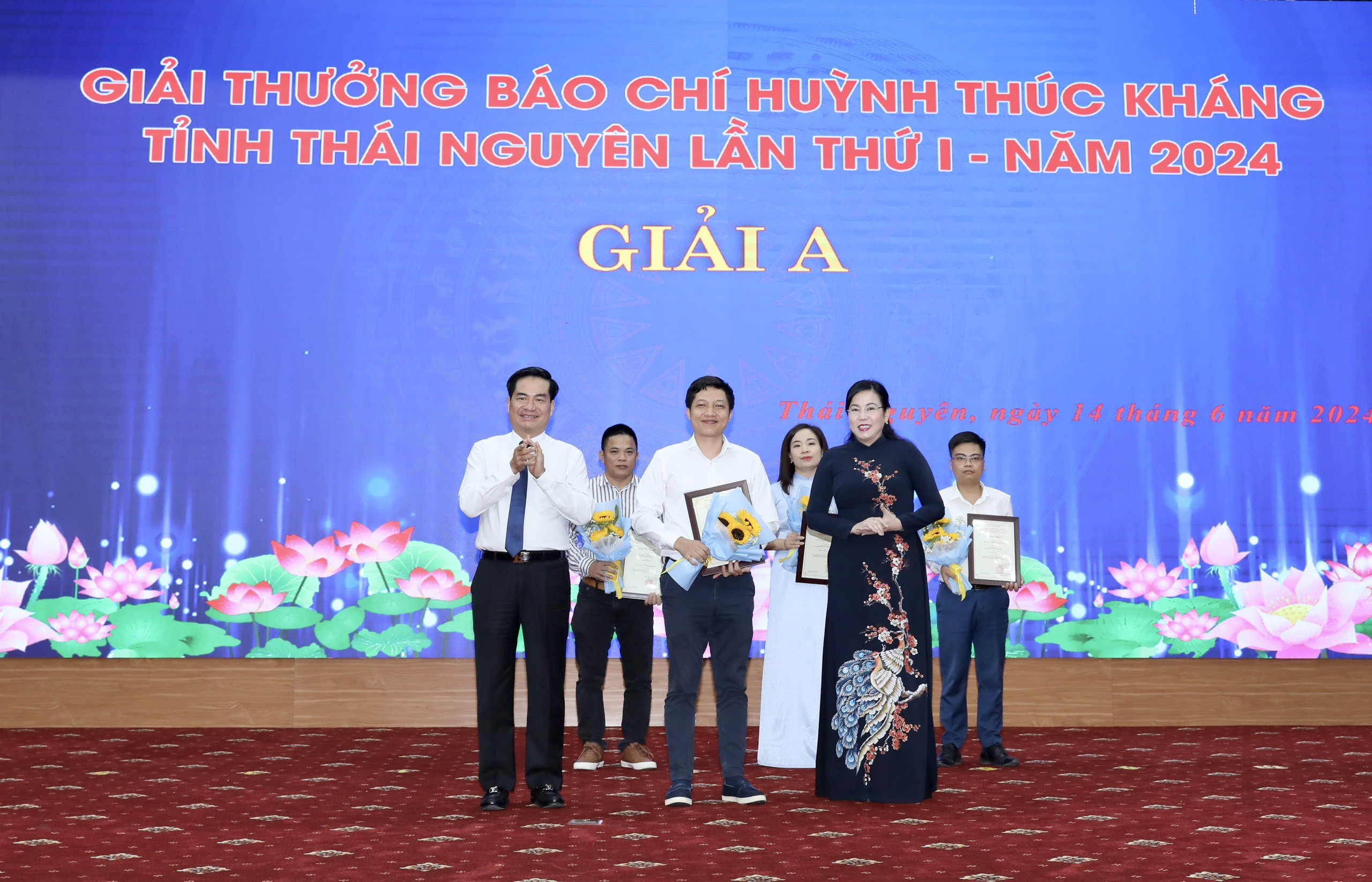 Sự kiện - Người Đưa Tin đạt giải A giải thưởng Báo chí Huỳnh Thúc Kháng