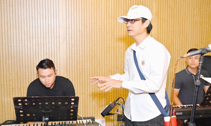 Nhạc sĩ Nguyễn Nhất Huy gấp rút chuẩn bị cho đêm nhạc ở Đà Lạt