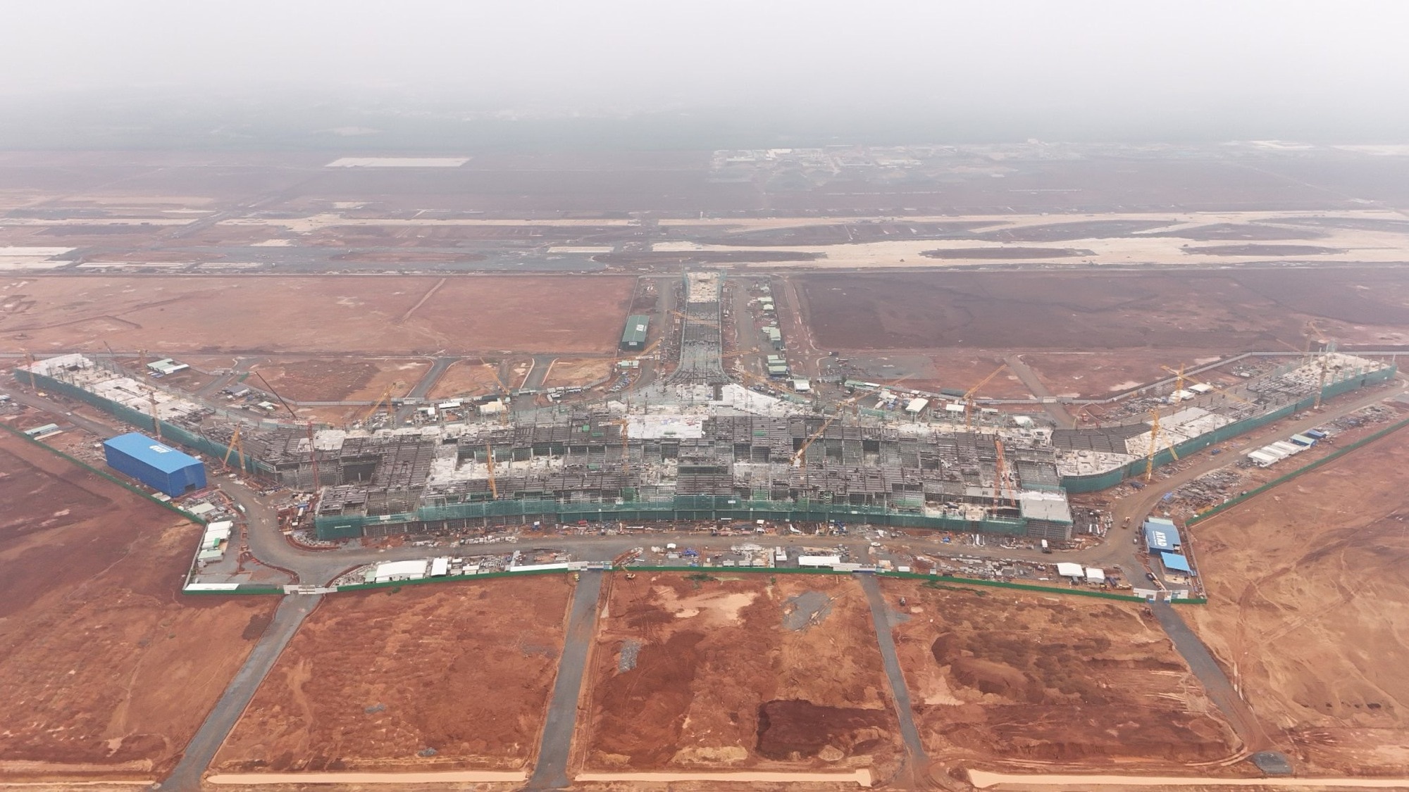Sân bay Long Thành: Nhà ga vượt tiến độ 10 ngày, đường cất hạ cánh vượt 2 tháng- Ảnh 1.