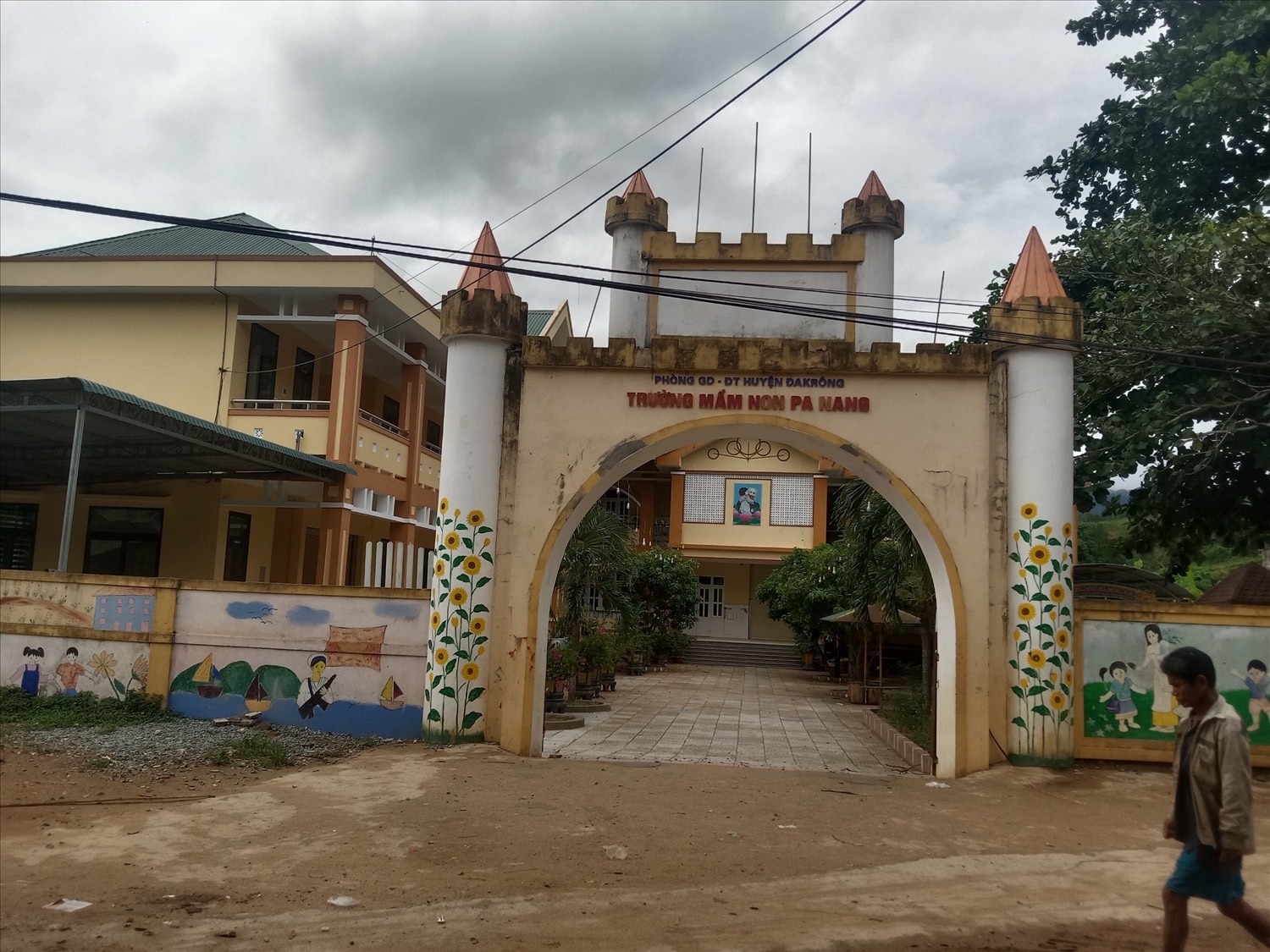 Trường Mầm non Pa Nang, xã Ba Nang, huyện Đakrông với gần 100% là con em đồng bào DTTS học tập