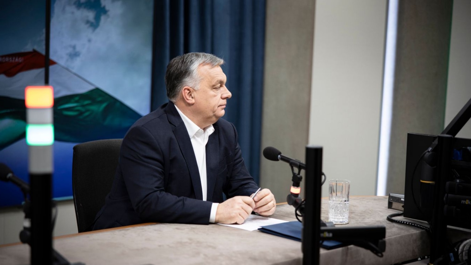 Thế giới - Ông Scholz và ông Orbán nói về lo ngại xung đột leo thang ở Ukraine