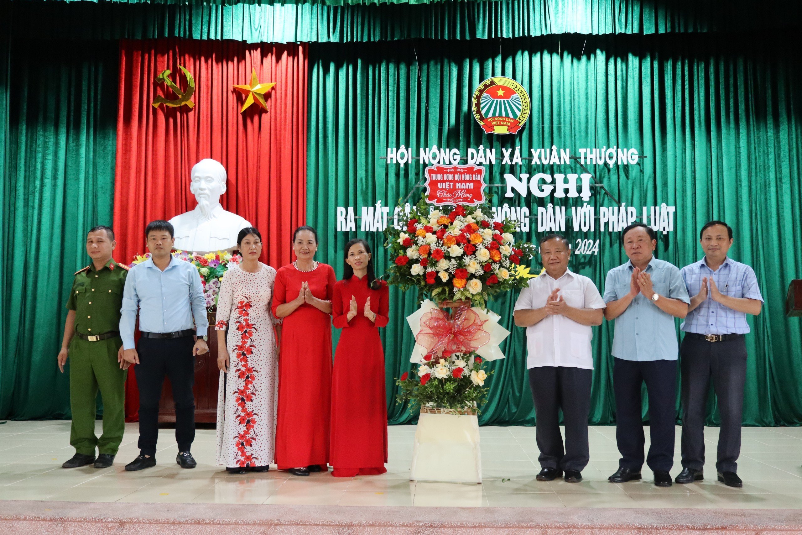 Phó Chủ tịch Hội NDVN Đinh Khắc Đính dự lễ ra mắt CLB Nông dân với pháp luật tại Nam Định- Ảnh 1.