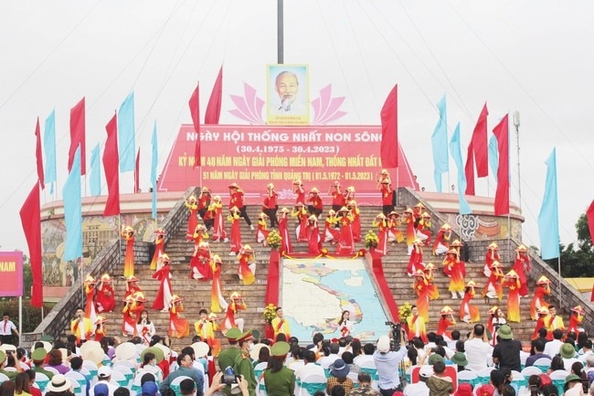 Tại Di tích lịch sử quốc gia đặc biệt Đôi bờ Hiền Lương-Bến Hải sẽ diễn ra khai mạc Lễ hội Vì Hòa bình vào đêm 6/7/2024