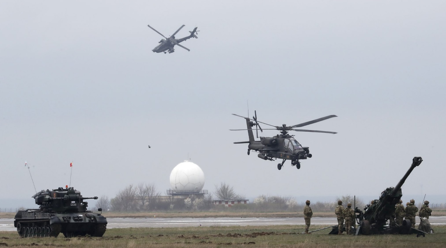 Thế giới - Romania bắt đầu dự án mở rộng căn cứ không quân gần biên giới Ukraine