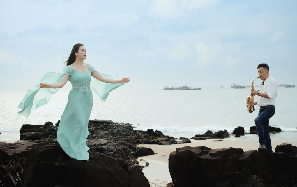 Sao Mai Huyền Trang hát ca khúc đề tài bảo vệ môi trường biển - 2