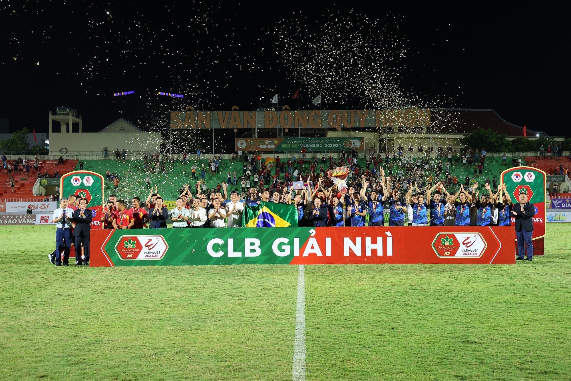 Thắng cực đậm CLB CAHN, CLB Bình Định về nhì thuyết phục ở V-League- Ảnh 1.