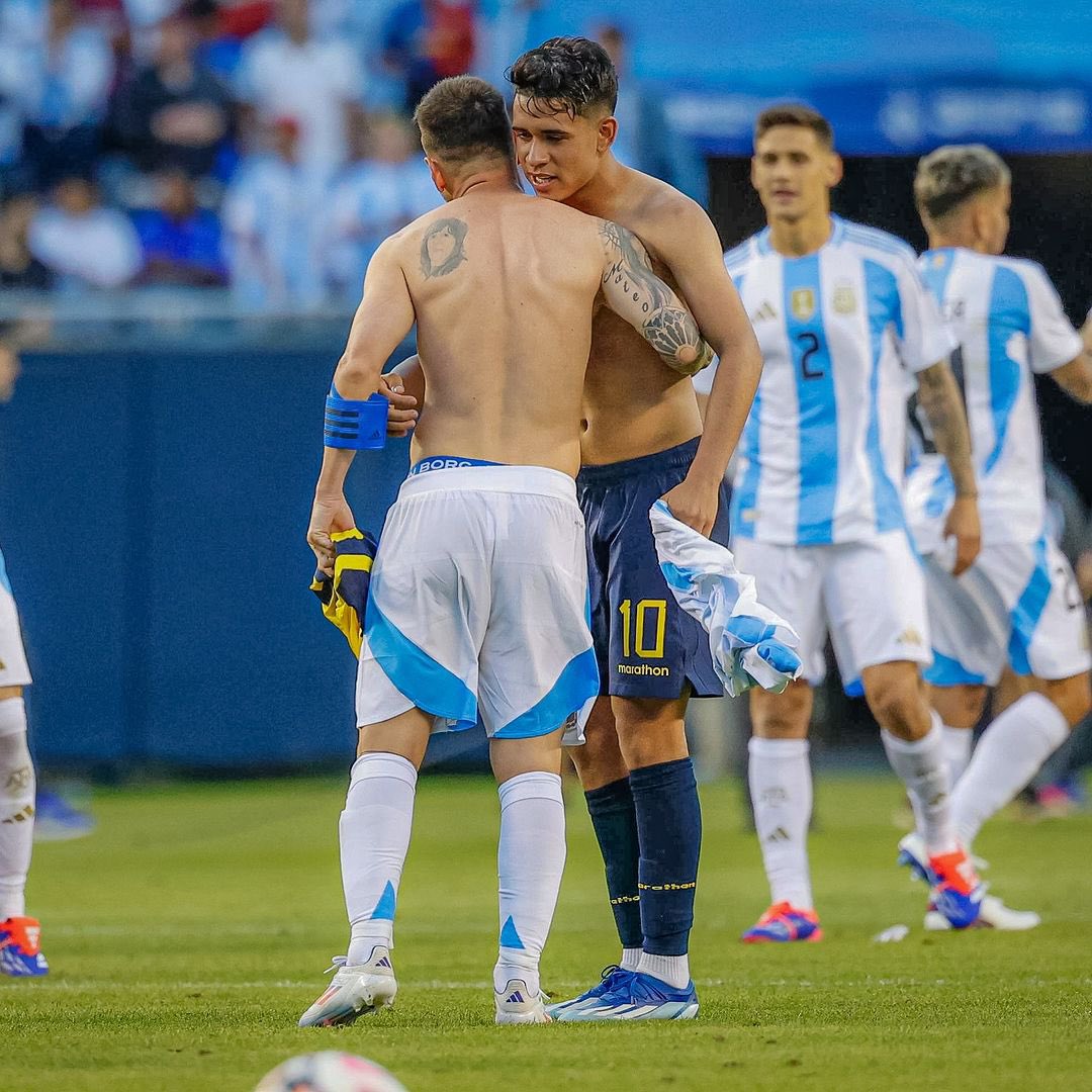 Thêm tài năng 17 tuổi được Messi tặng áo, Copa America tăng phần hấp dẫn- Ảnh 2.