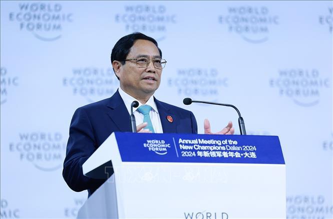 Thủ tướng Phạm Minh Chính phát biểu tại Phiên toàn thể Hội nghị thường niên các nhà tiên phong lần thứ 15 của WEF. Ảnh: TTXVN