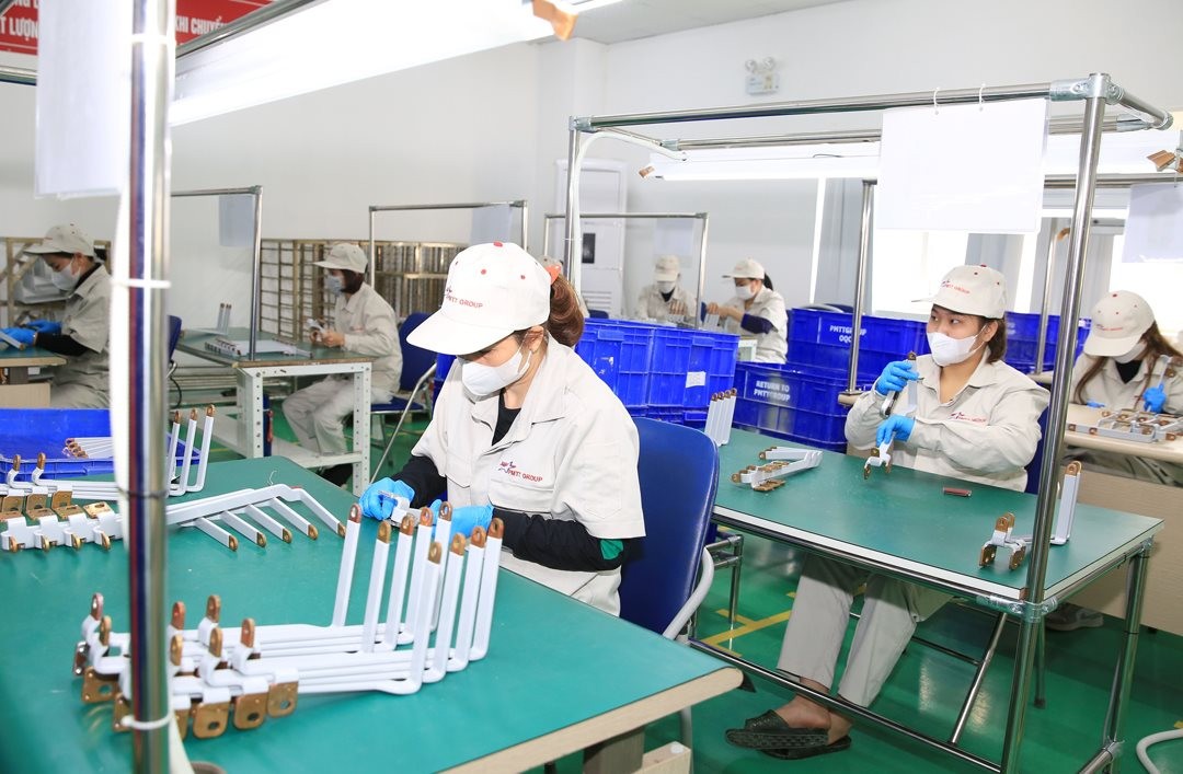 Sản xuất linh kiện máy tại Công ty Cơ khí chính xác và Chuyển giao công nghệ (Khu công nghiệp Phú Nghĩa, huyện Chương Mỹ). Ảnh: Quang Thái