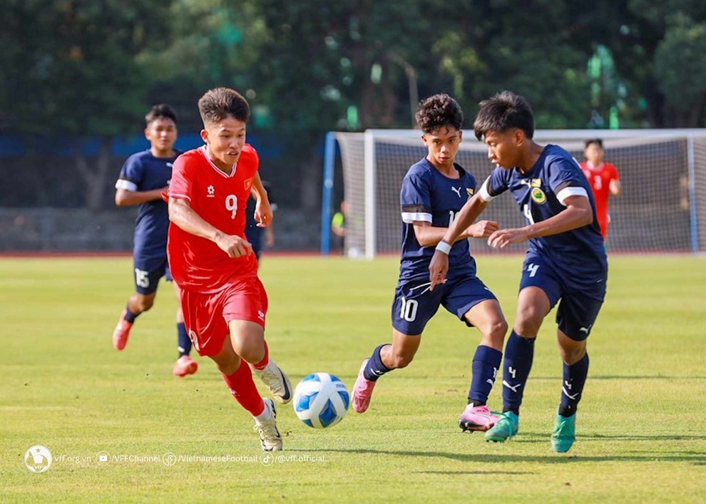 U16 Việt Nam thắng U16 Brunei 15-0 tại giải Đông Nam Á - 1