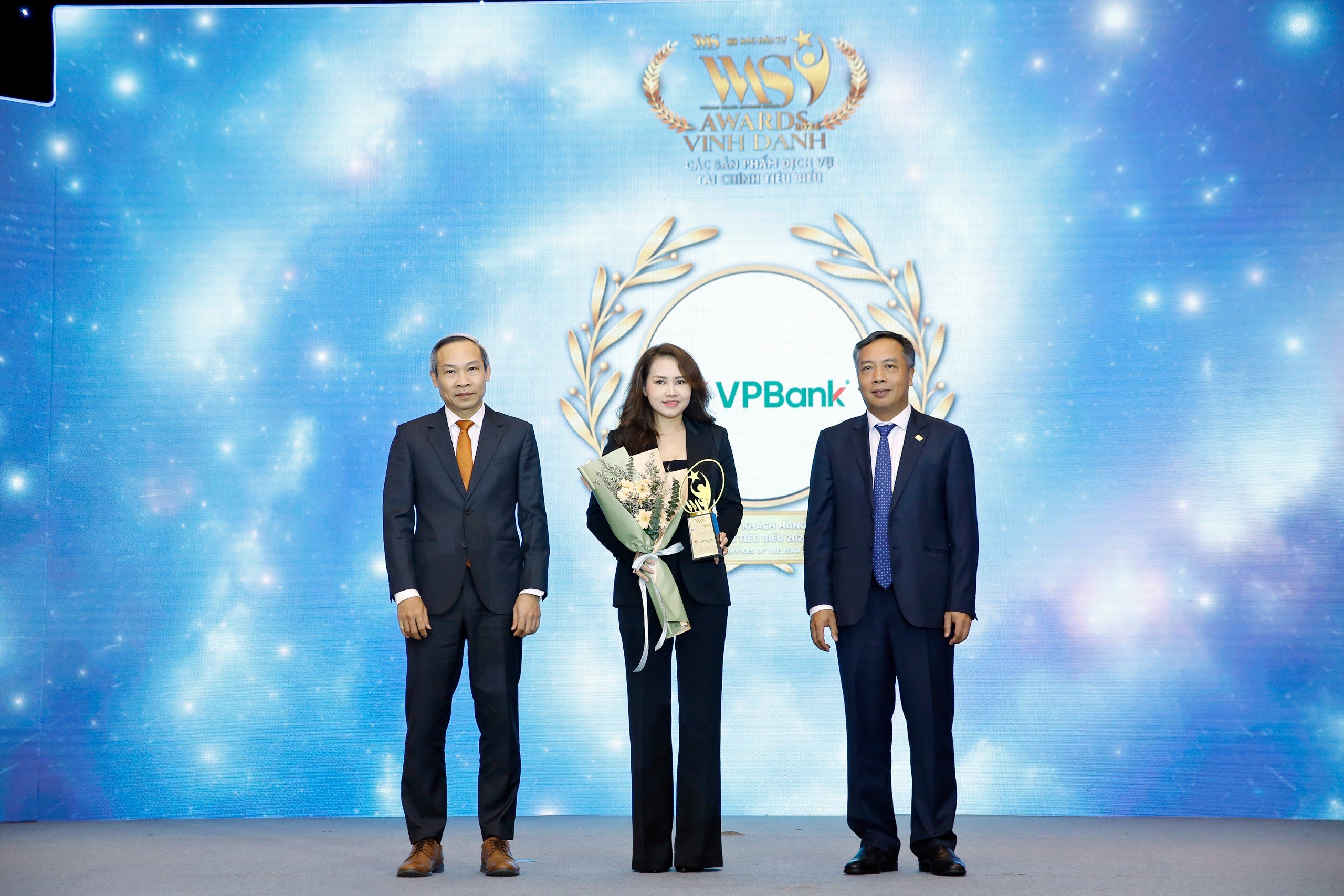 “Dịch vụ khách hàng ưu tiên” của VPBank được vinh danh tại Diễn đàn Cấp cao Cố vấn tài chính Việt Nam 2024